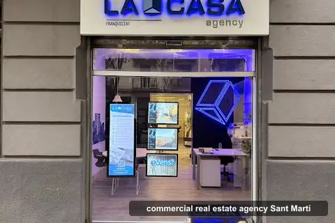Agencia Inmobiliaria en Sant Pau, commercial real estate agencies in el Camp de l'Arpa del Clot (photo 3)