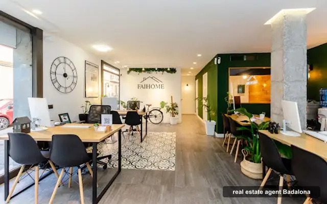 FAIHOME agencia inmobiliaria y gestoría financiera, real estate agent in Badalona