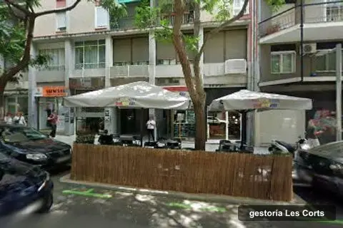 Homeriders BCN, gestorías and property tax advisors in les Corts (photo 2)