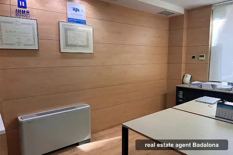 Inmobadiu, real estate agents in badalona (photo 2)