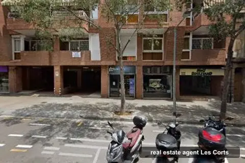 Kronos PSI, real estate agents in les Corts (photo 2)