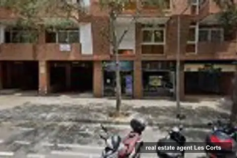 Kronos PSI, real estate agents in les Corts (photo 3)