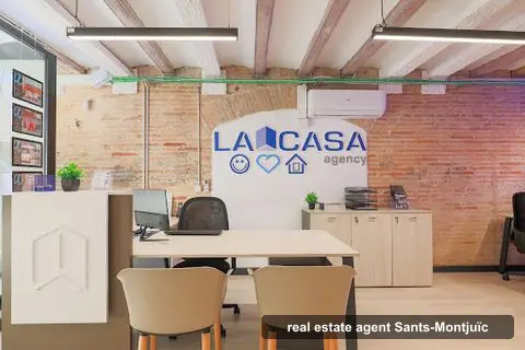 La Casa Agency I Punto La Bordeta Hostafrancs S.L.U, real estate agents in Hostafrancs (photo 2)
