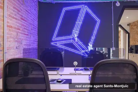 La Casa Agency I Punto La Bordeta Hostafrancs S.L.U, real estate agents in Hostafrancs (photo 3)