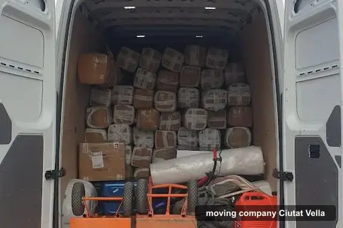 Mudanzas, moving companies in el Raval (photo 2)