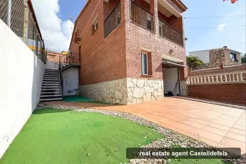 Ola Home real estate, real estate agents in castelldefels (photo 3)