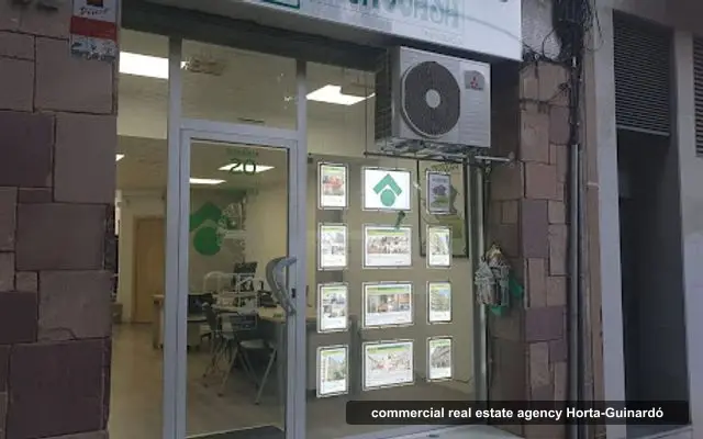 Tecnocasa Agencia Inmobiliaria, inmobiliaria comercial en Horta-Guinardó, Barcelona